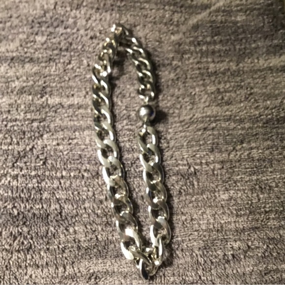 Silver chain necklace with ball closure - Picture 3 of 4